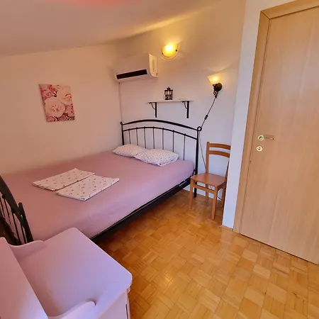 With Heated Pool, Vila Trogir