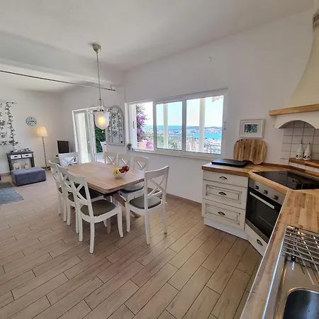 Villa With Heated Pool,